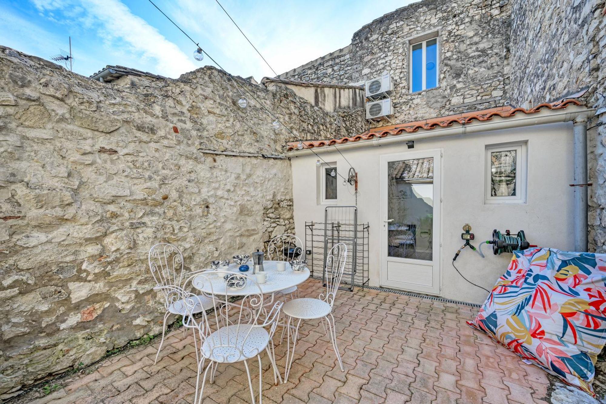 La Cigale - Vieux Village - Charmante Maisonnette Climatisee Avec Jardin Villeneuve-lès-Avignon Екстериор снимка